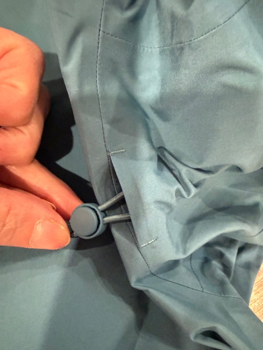 lululemon athletica Rebel Teal Hooded Rain Trench Jacket - Picture 9 of 13